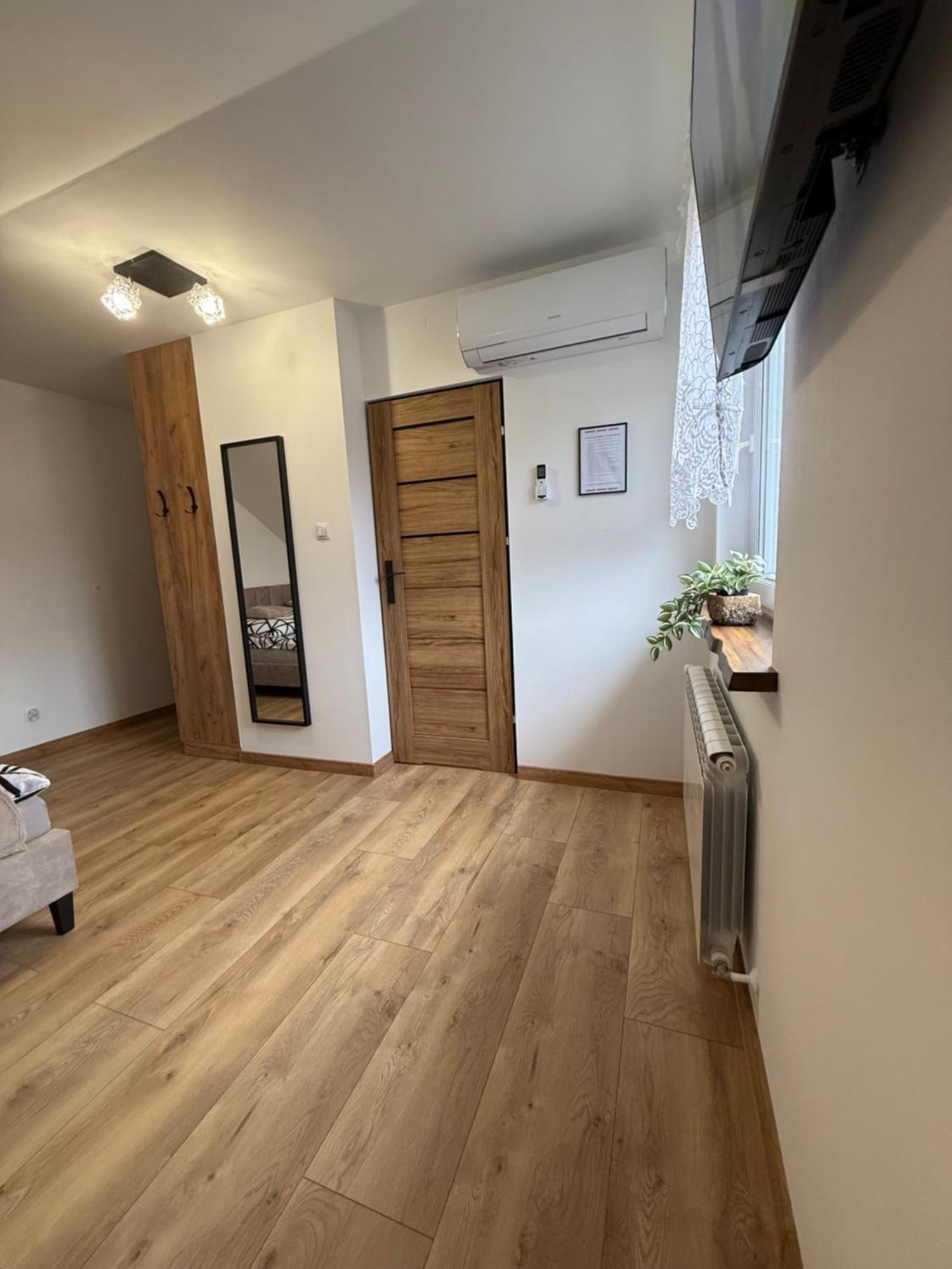 Apartament Z Tarasem I Pokoje Klimatyzowane -Drozdowka Solina Solina  Extérieur photo
